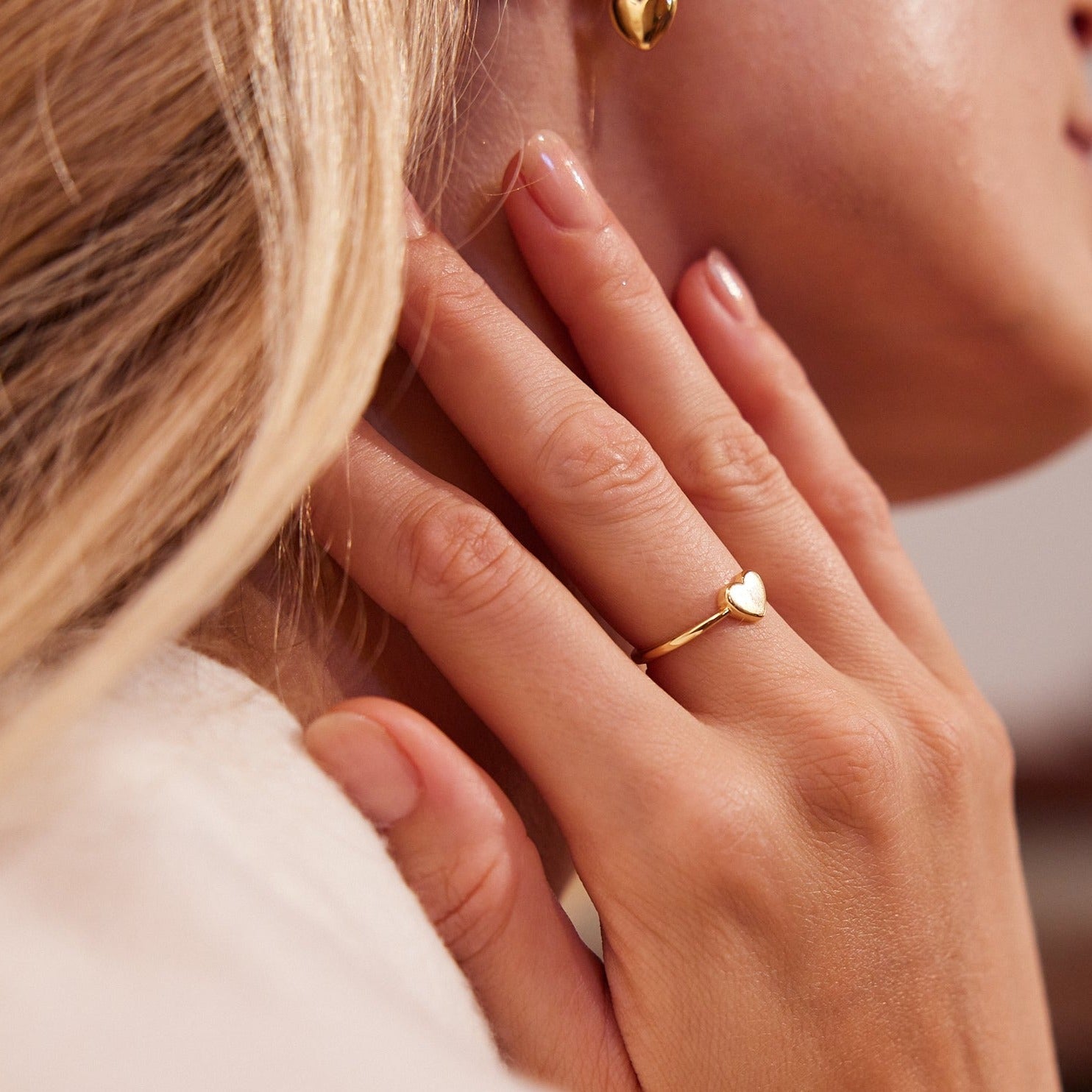 14K Gold Amoura Heart Ring