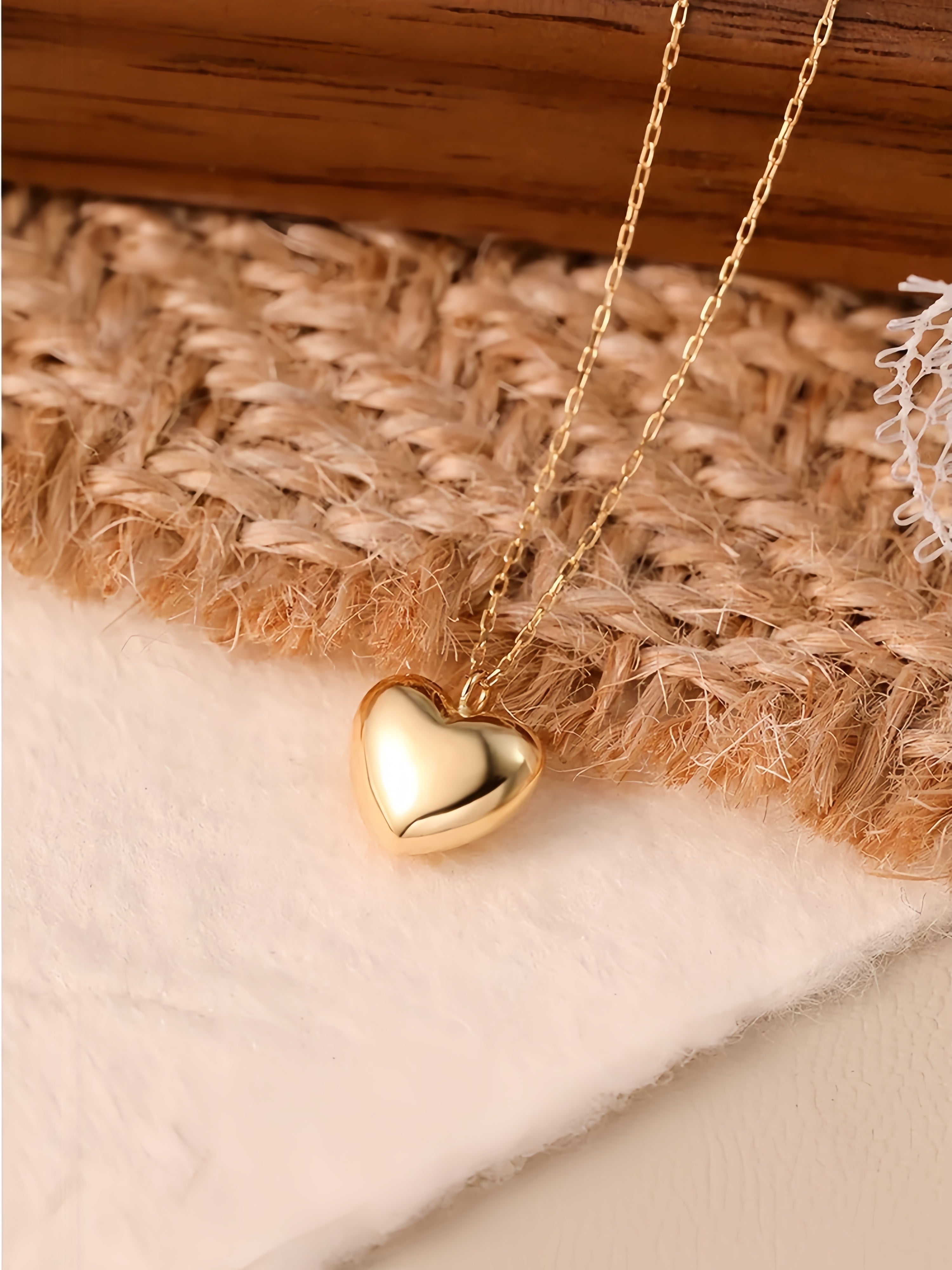 14K Gold Heartfelt Heart Pendant Necklace