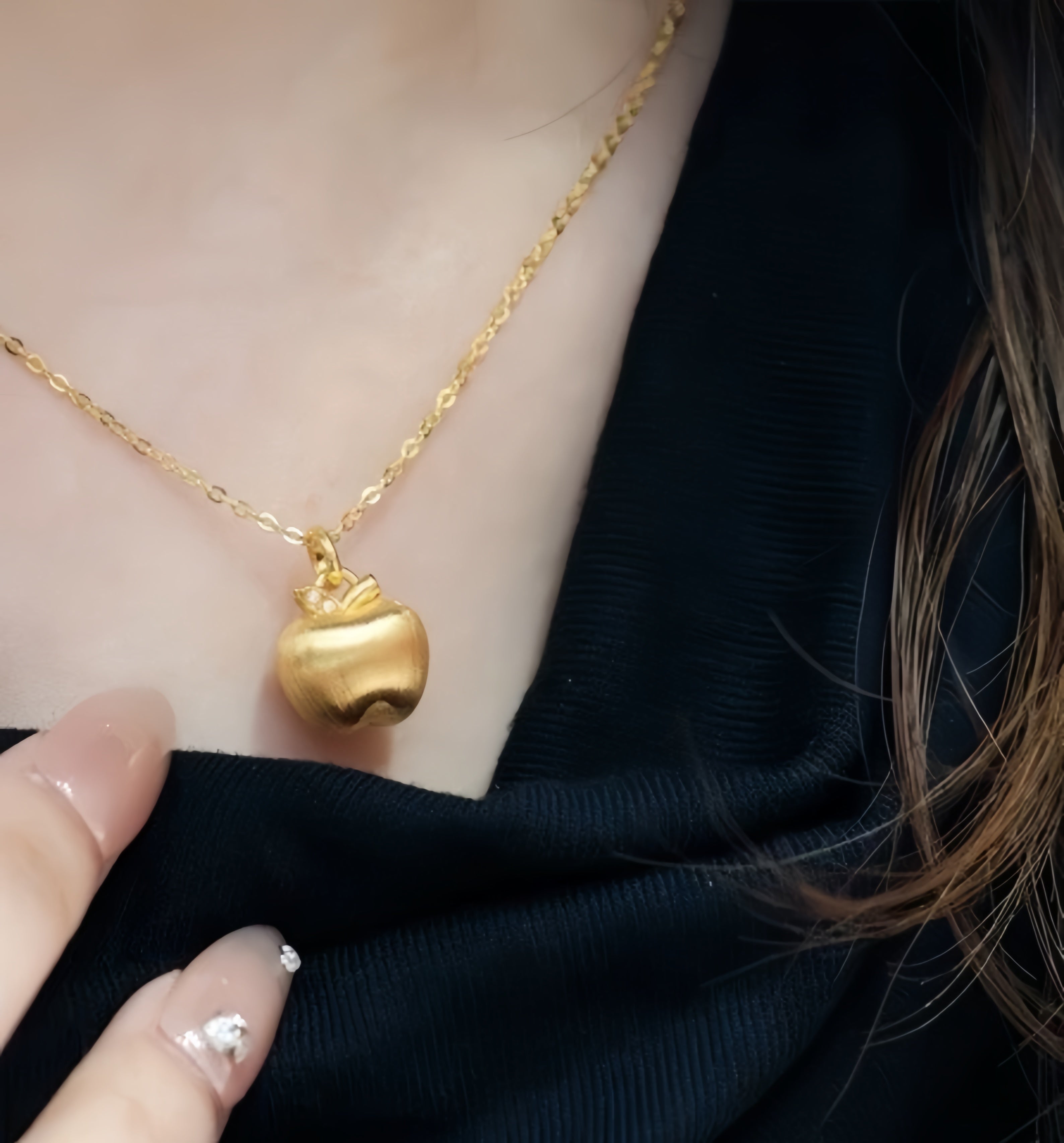 14KGOLD Apple Charm Necklace