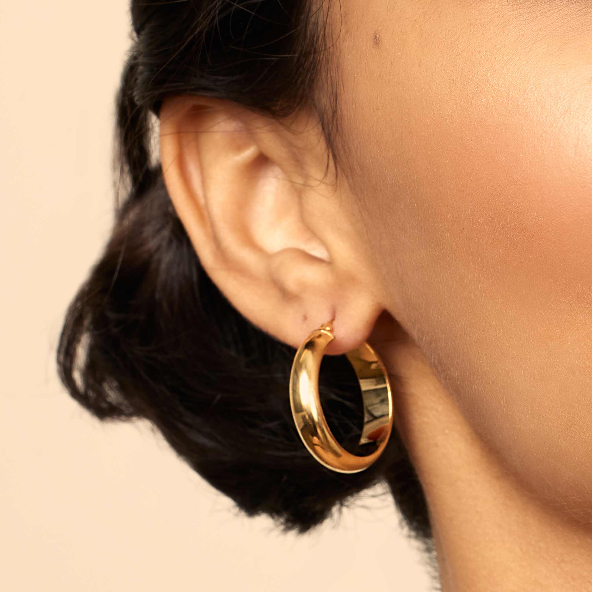 10K Gold High Society Dome Hoops