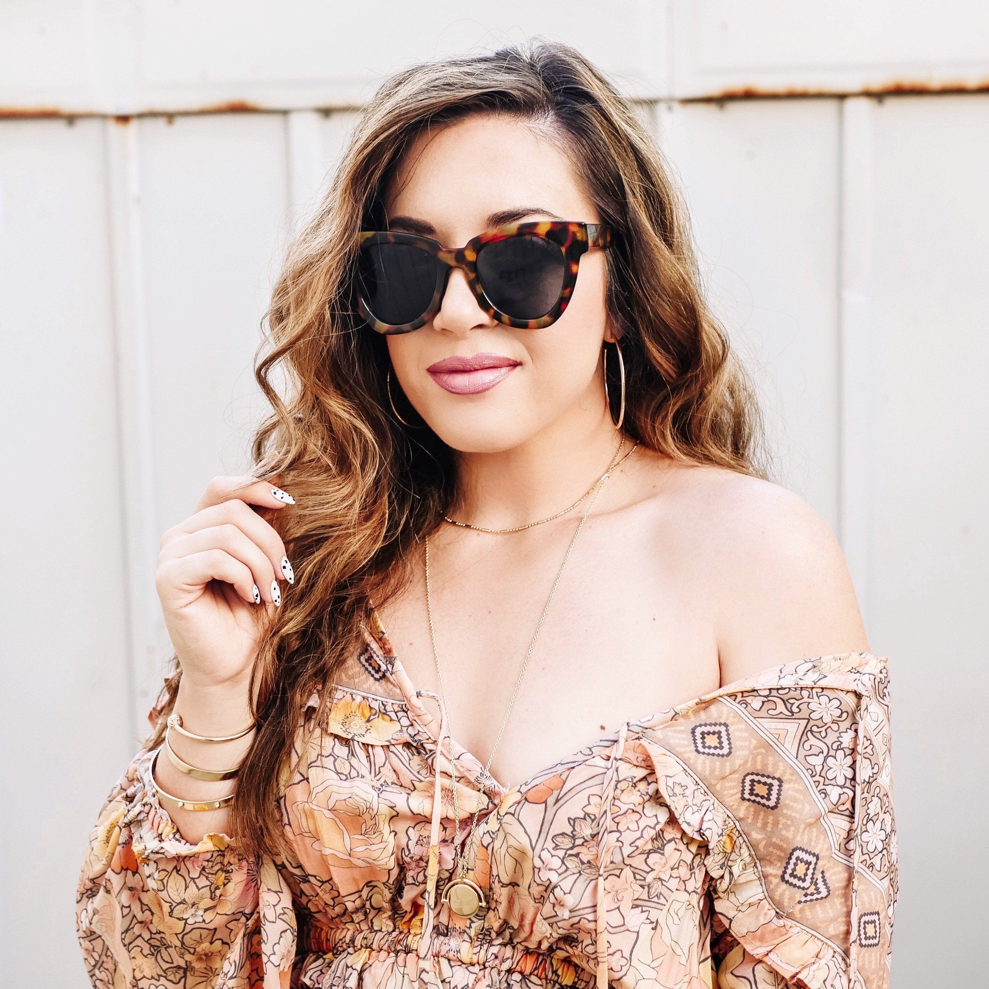 14K Gold Aurelia Classic Thin Hoops