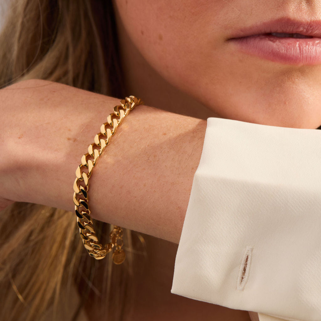 14K Gold Valentina Curb Chain Bracelet