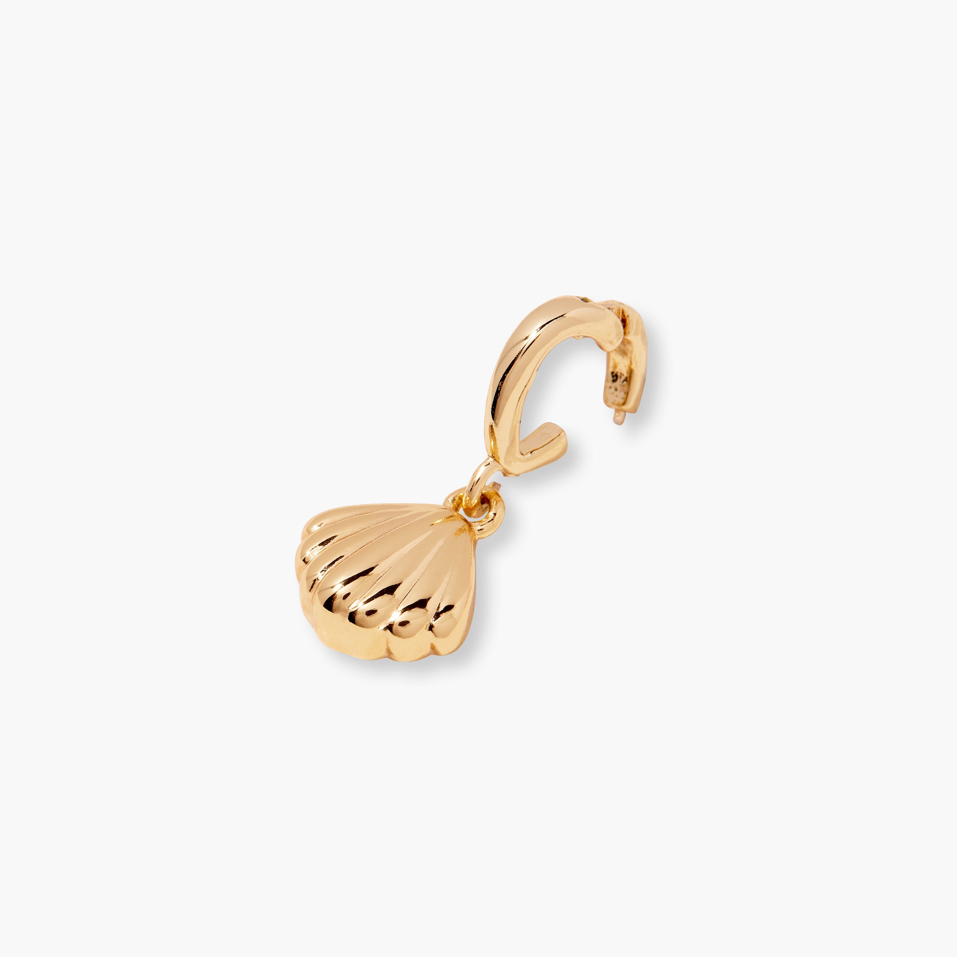 14K Gold Maris Shell Charm