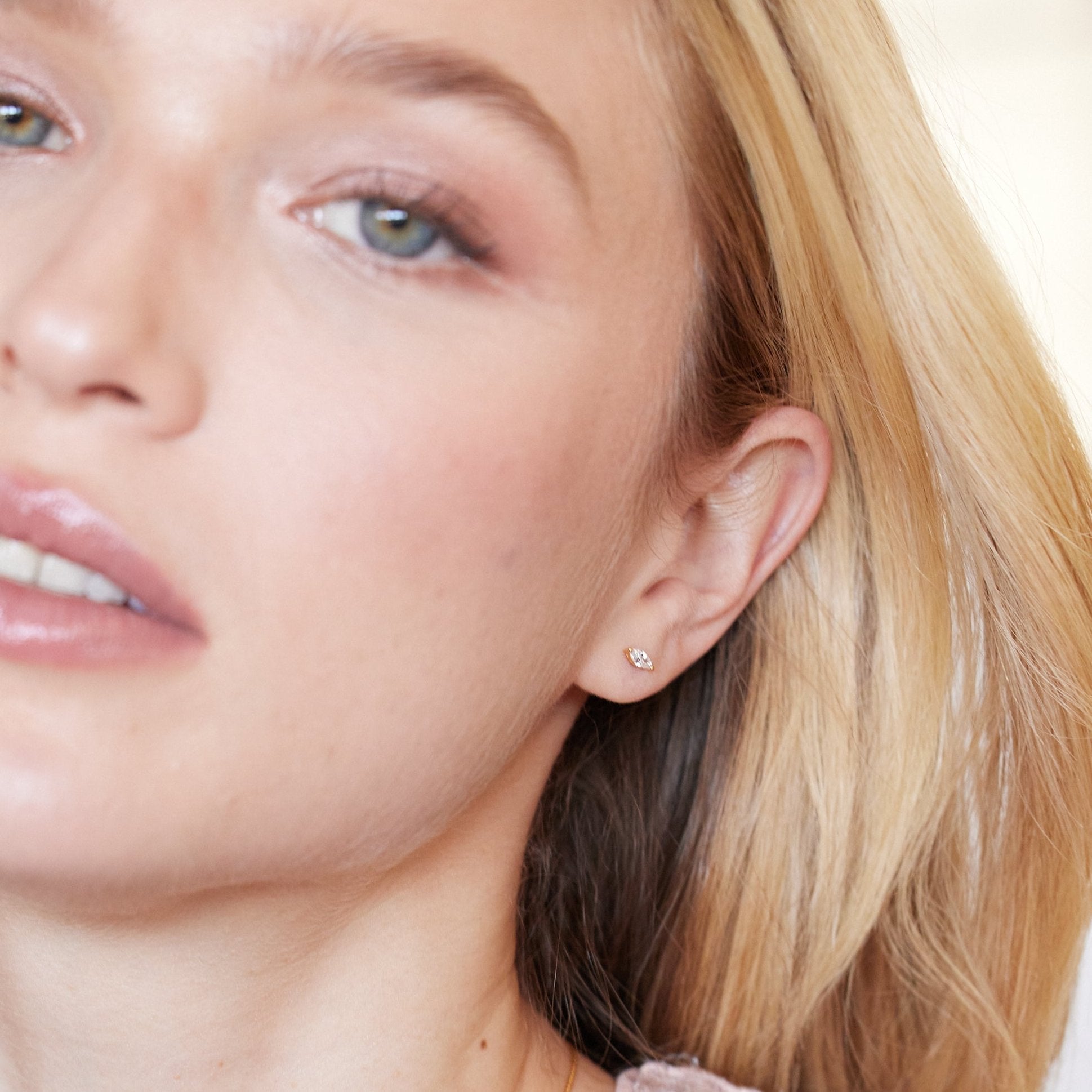 14K Gold Maris Marquise Flat Back Earrings