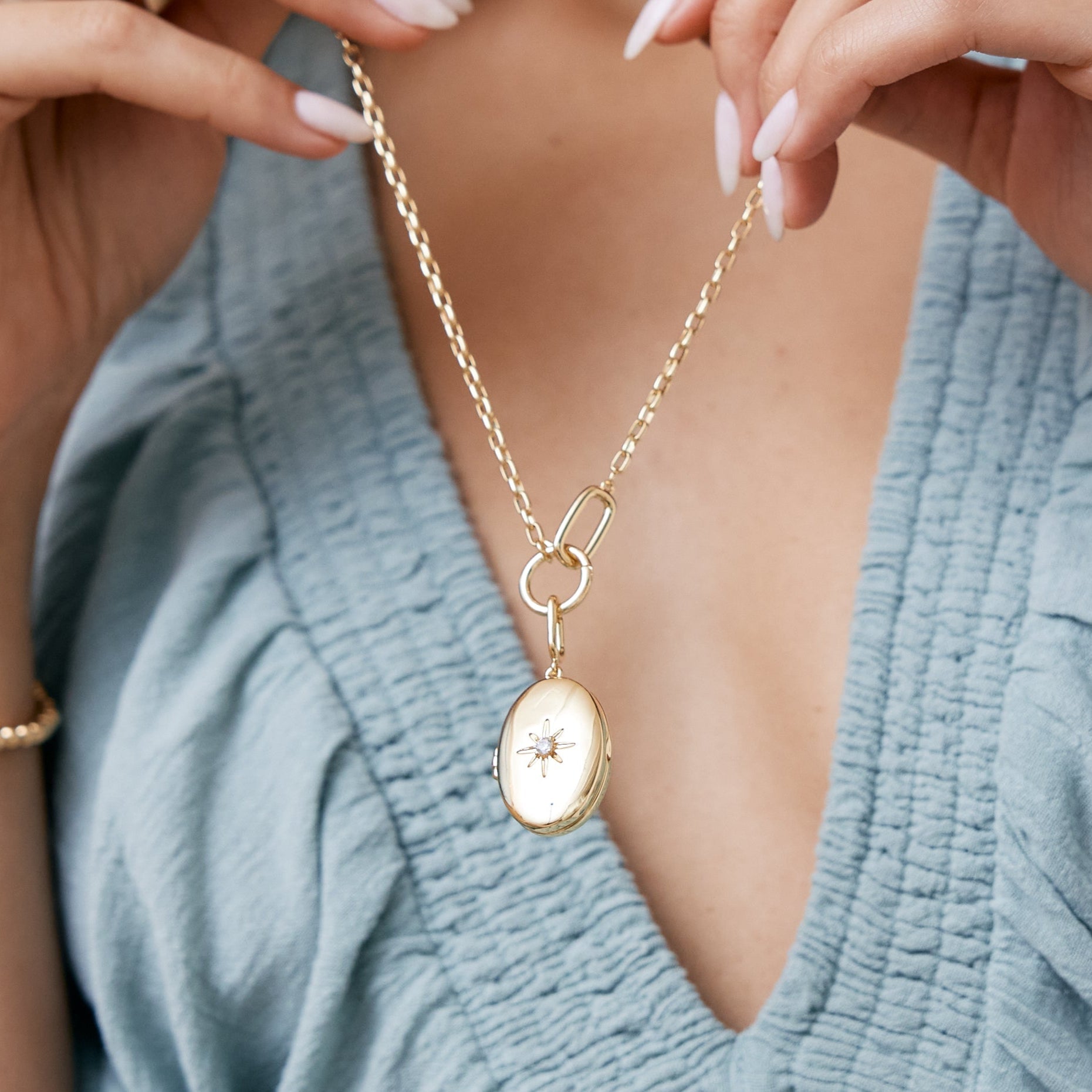 14K Gold Solene Starburst Locket Charm